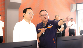 四川省總工會黨組成員、經審委主任張開鋒一行到四川德勝調研指導安全生產工作