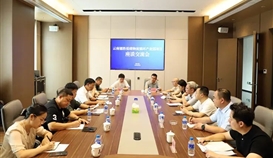 集團宋佳駿總裁攜新能源產業鏈相關企業代表到云南德勝考察低碳物流循環產業園項目